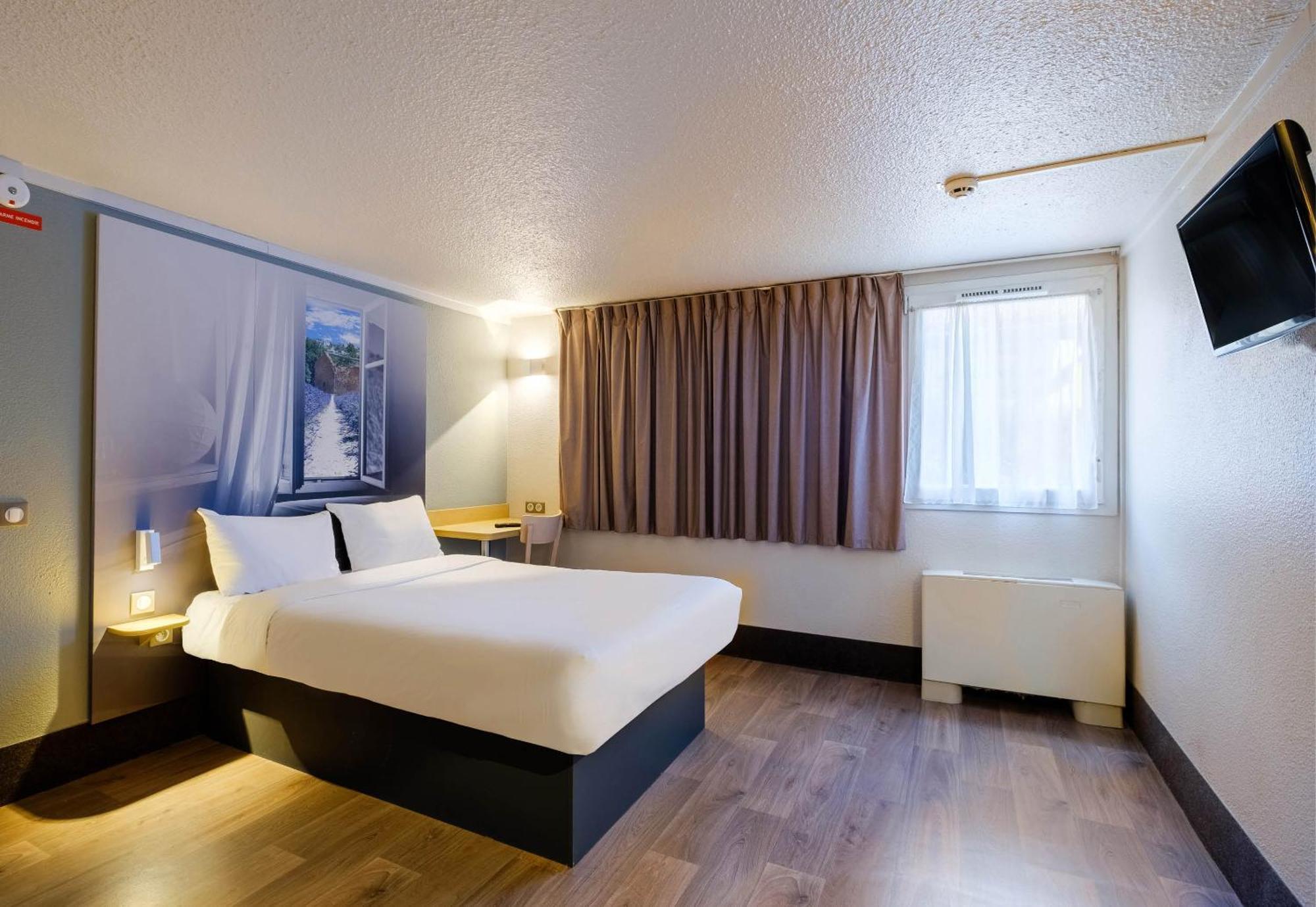 B&B Hotel Frejus Puget-Sur-Argens Bagian luar foto