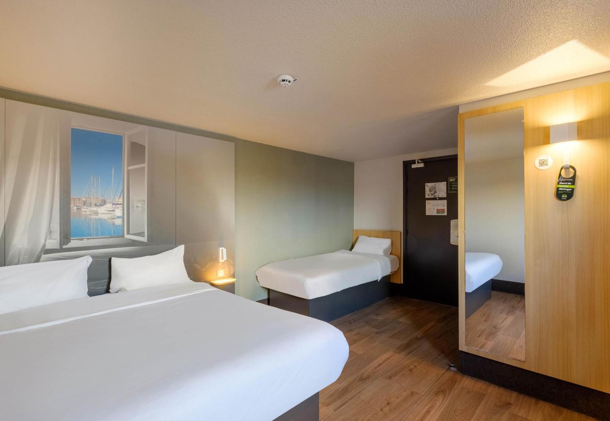 B&B Hotel Frejus Puget-Sur-Argens Bagian luar foto