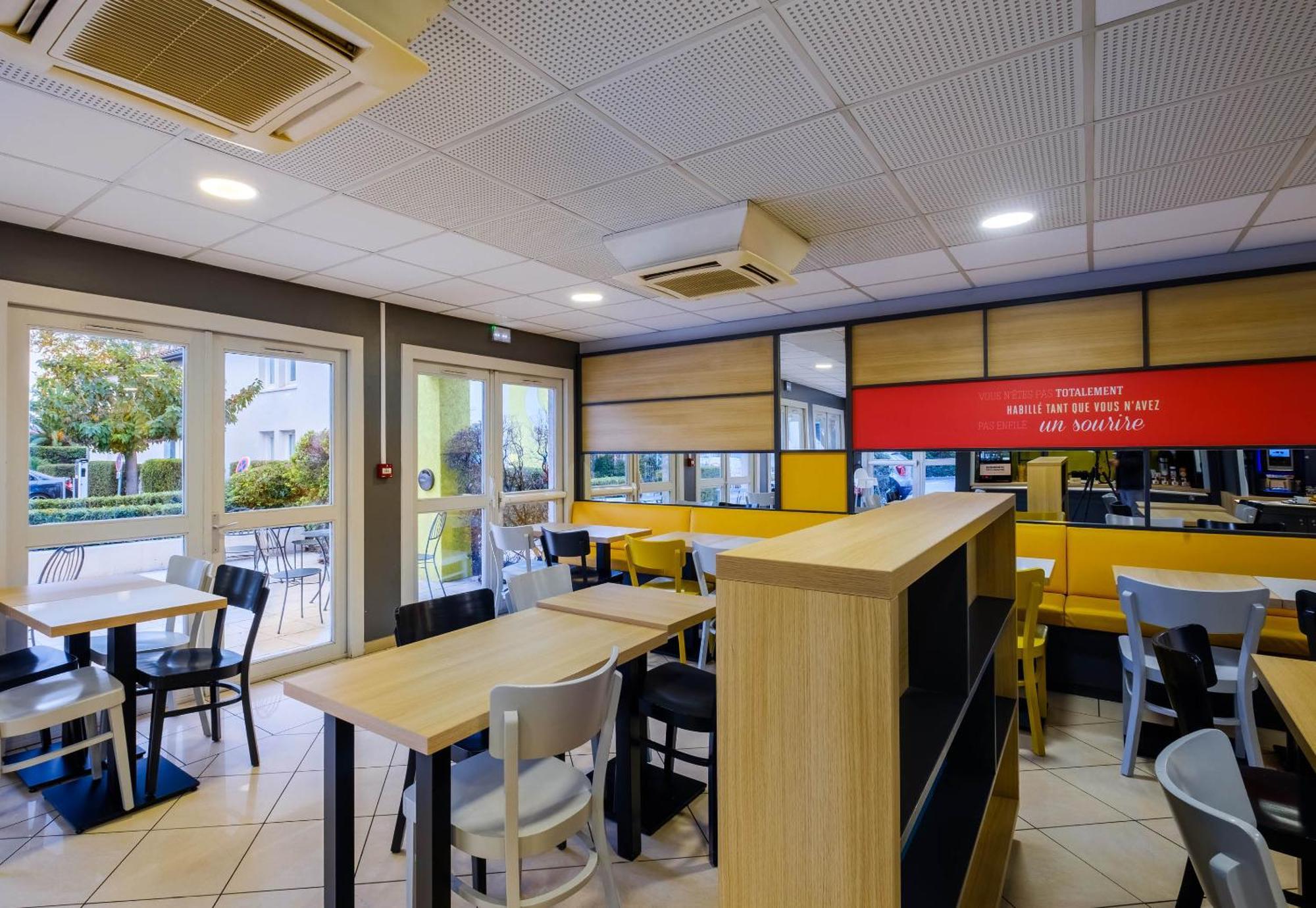 B&B Hotel Frejus Puget-Sur-Argens Bagian luar foto