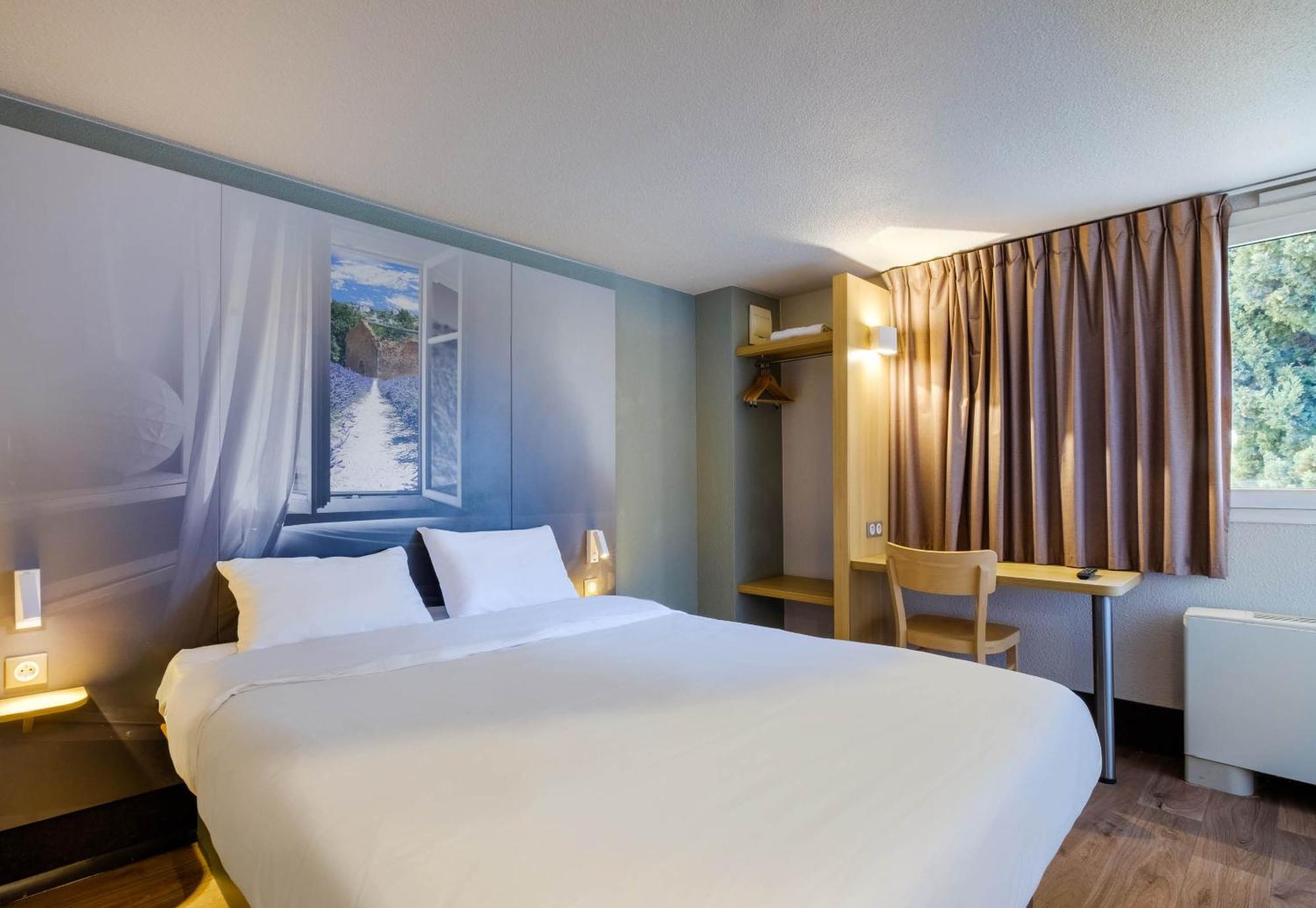B&B Hotel Frejus Puget-Sur-Argens Bagian luar foto