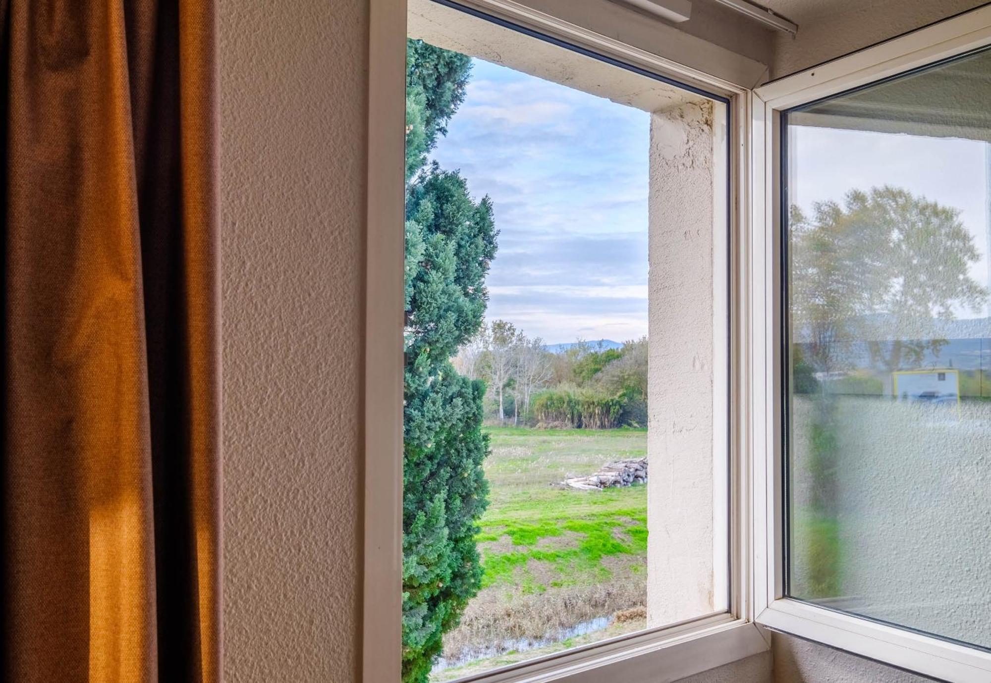 B&B Hotel Frejus Puget-Sur-Argens Bagian luar foto