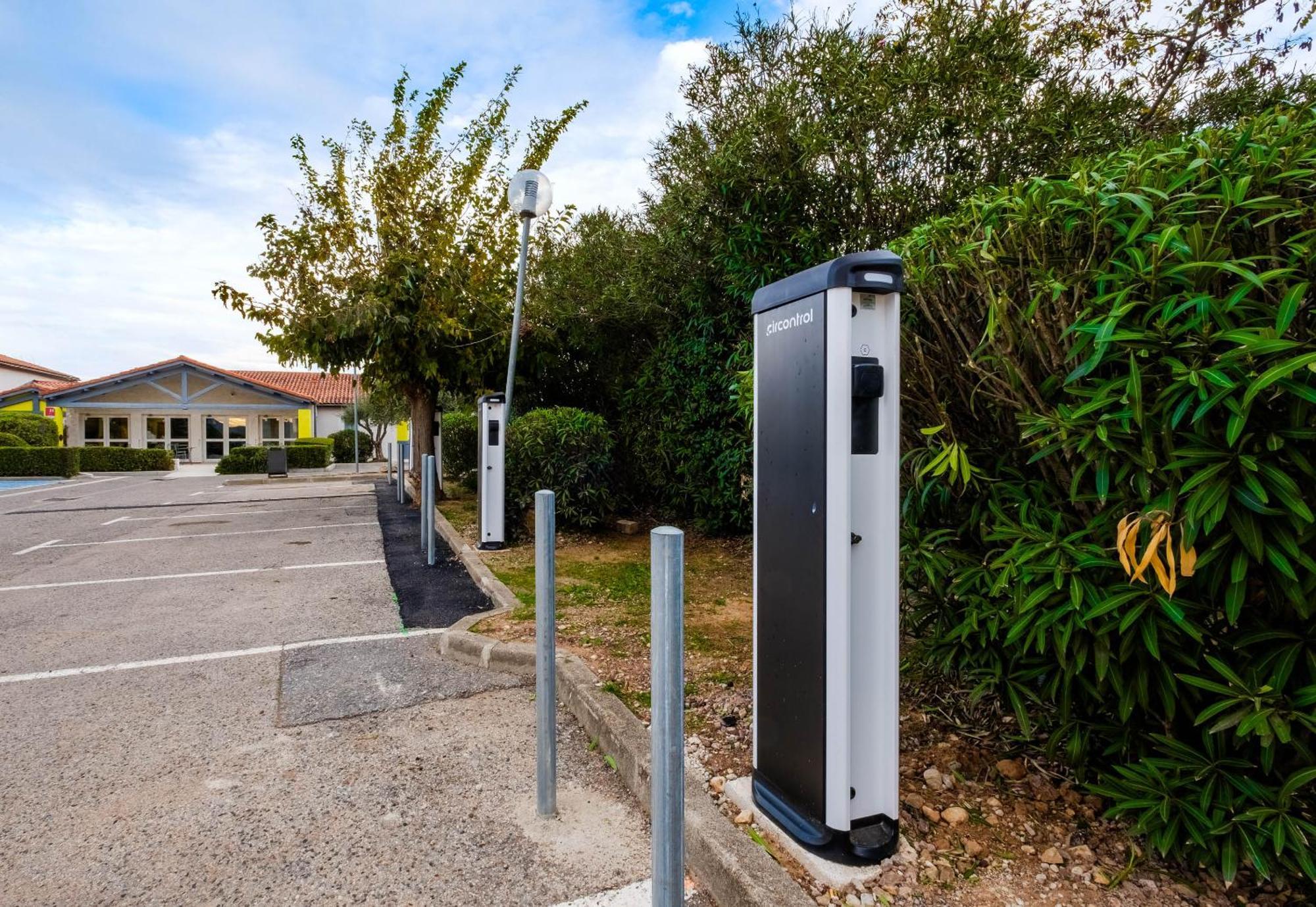 B&B Hotel Frejus Puget-Sur-Argens Bagian luar foto