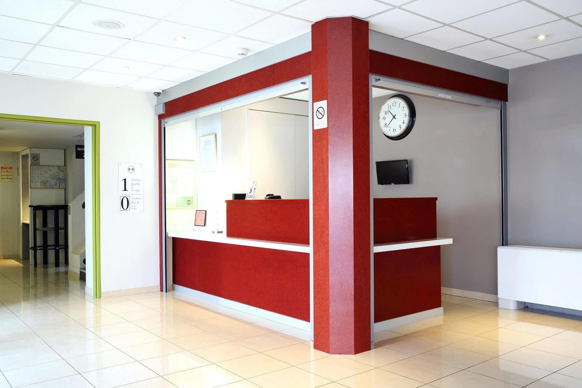 B&B Hotel Frejus Puget-Sur-Argens Bagian luar foto