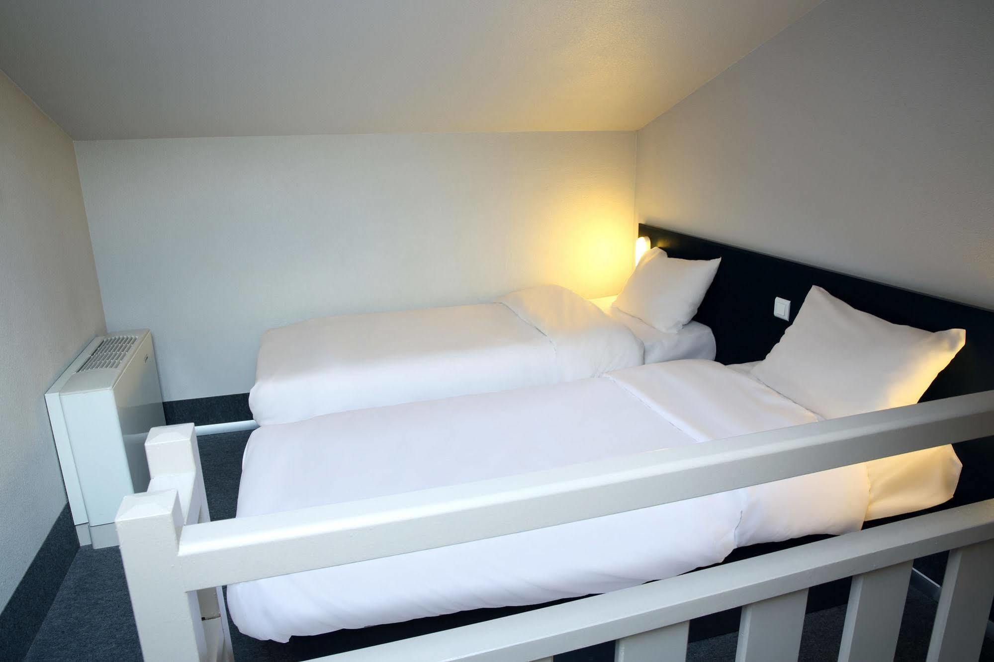 B&B Hotel Frejus Puget-Sur-Argens Bagian luar foto